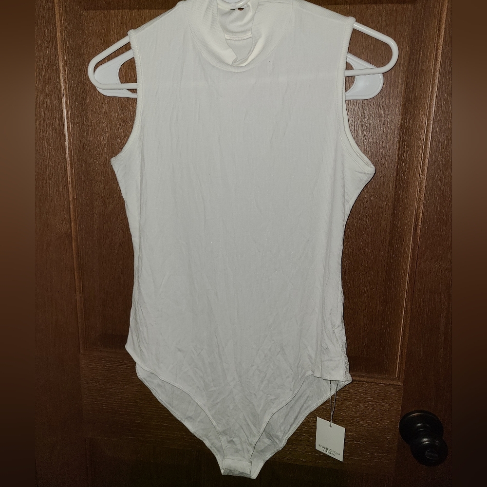 Mangopop White Sleeveless Bodysuit